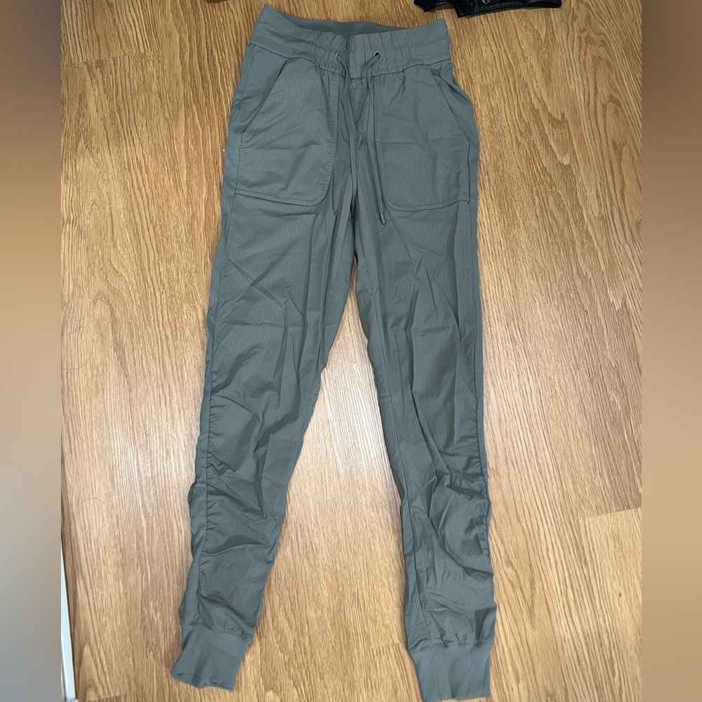 Lululemon Beyond the Studio dance jogger pants